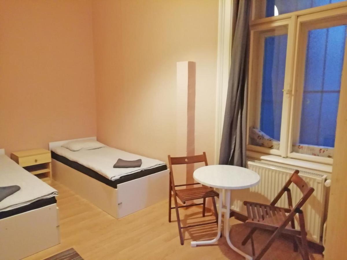 Opera Guesthouse ブダペスト エクステリア 写真
